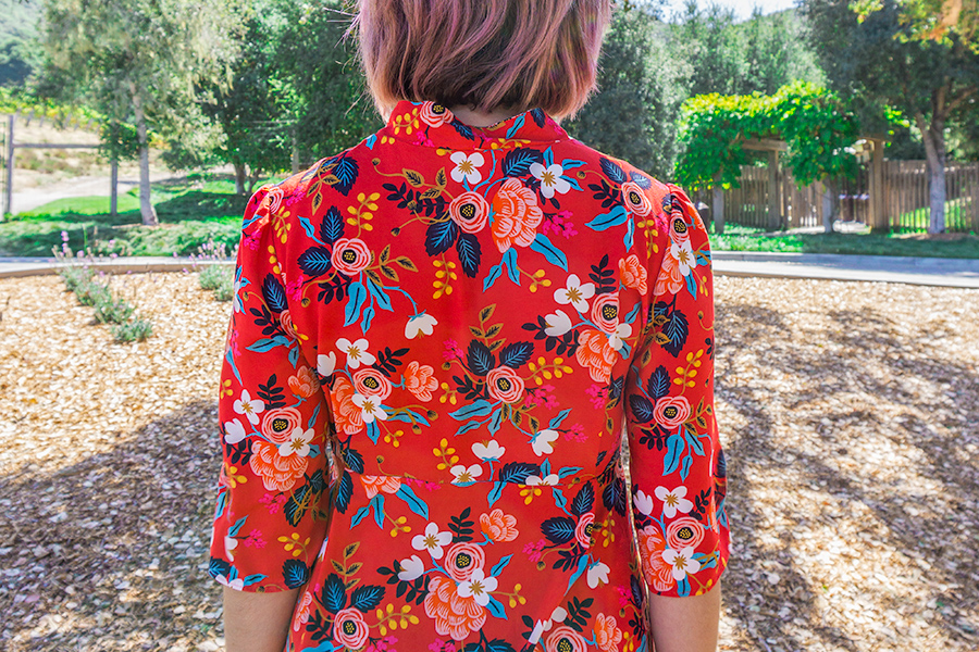 Loving this DIY Rifle Paper Co. dress made with Cotton and Steel rayon fabric and Victory Pattern's Hazel dress pattern.