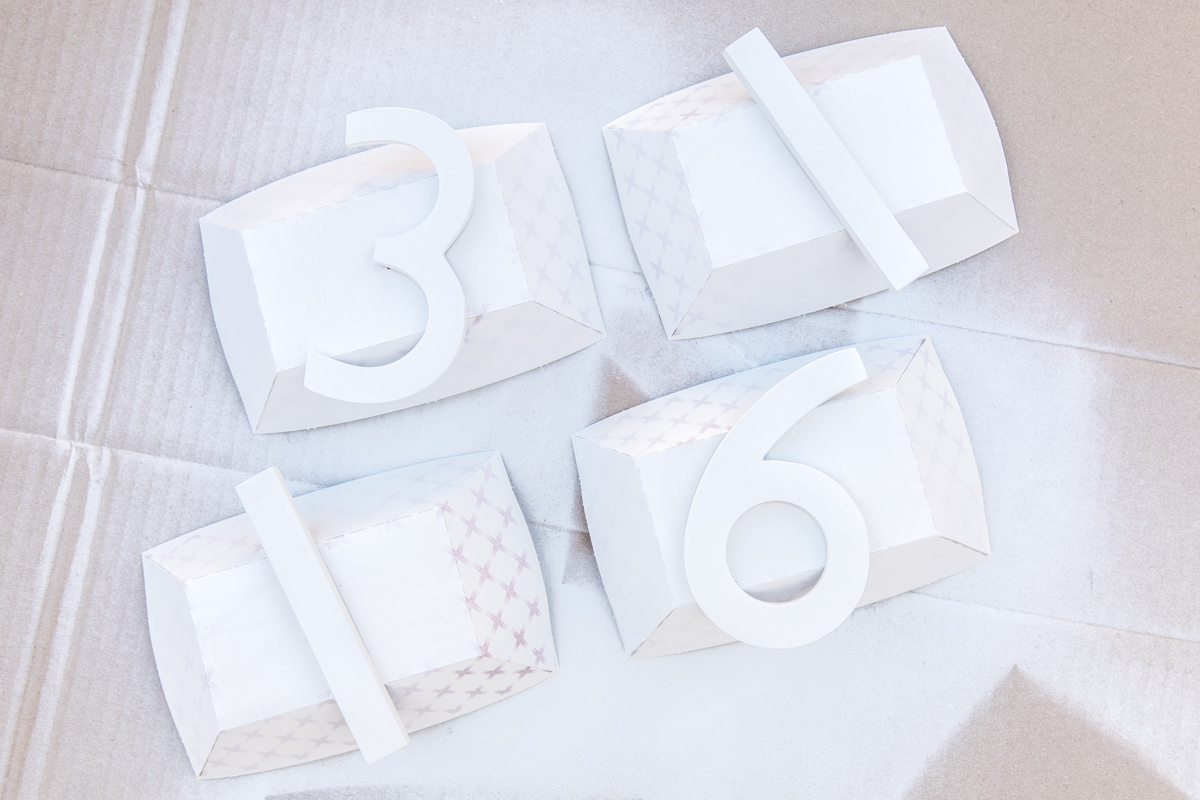 Learn how to make your own modern house number wall planter! It's a great way to spruce up a rental home!